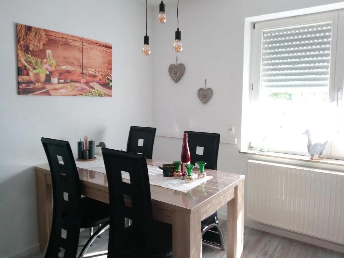 Ferienwohnung Schwalbennest Sommerach 0*,